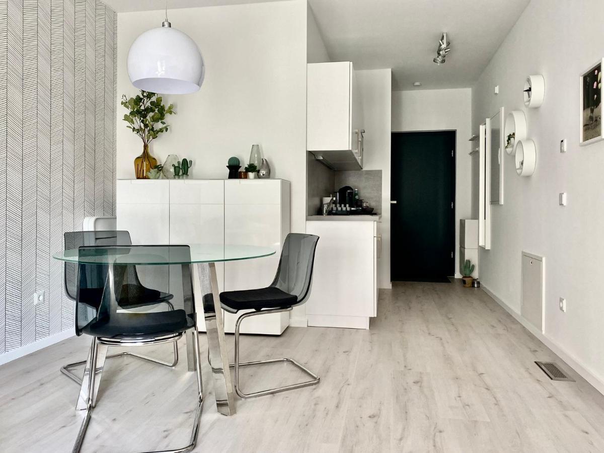 Appartement Modernes Apartment, Terrasse Und Garten Am Lilienthalpark Im Suedwesten Berlins *