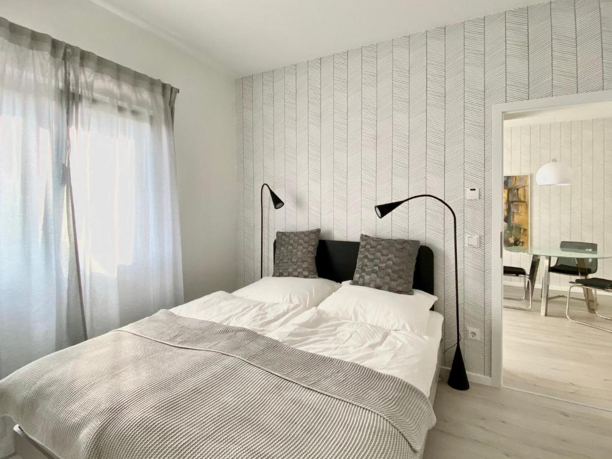 Appartement Modernes Apartment, Terrasse Und Garten Am Lilienthalpark Im Suedwesten Berlins